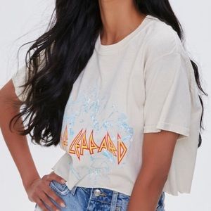 Def Leopard crop band tee